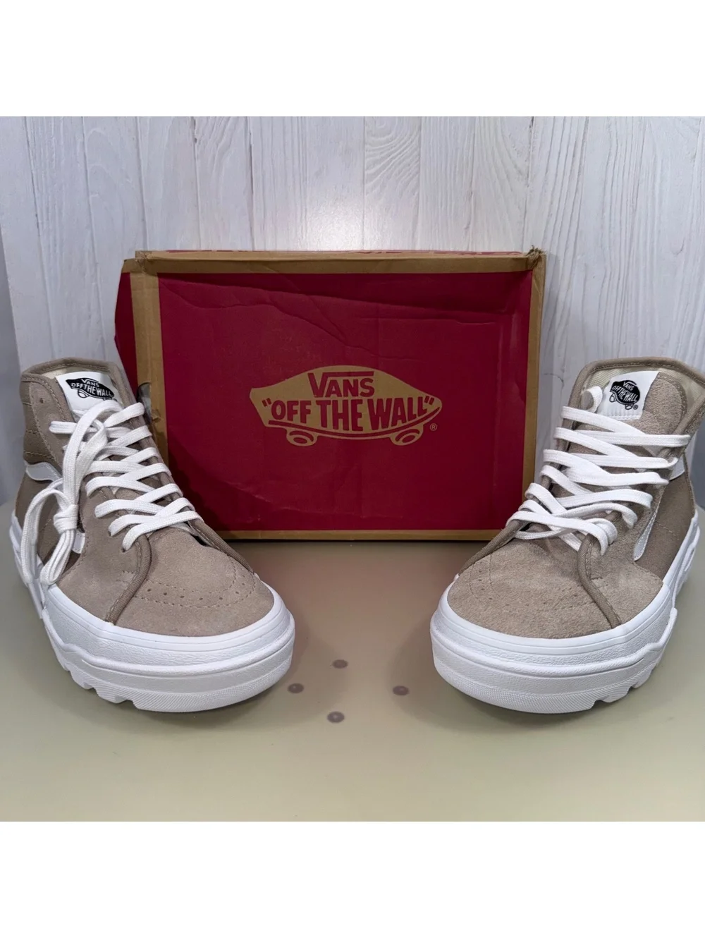 Vans Sentry Sk8-Hi UltraCush High Top Light Brown Suede Women’s 6.5 Men’s 5 NEW